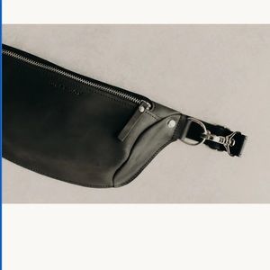 West Von Ella essential Sling (Leather Belt Bag) - BNWT